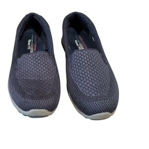 SKETCHERS COOLED MEMORY FOAM RELAXED FIT SLIP ON SHOES